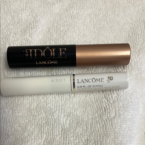 Eyeshadow Palette with Brown and Gold Shades - Picture 3 of 6